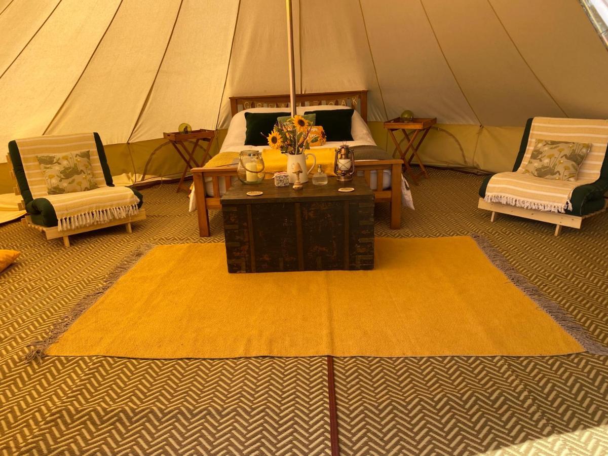 Black Mountains Glamping Hotel Abergavenny Exterior photo
